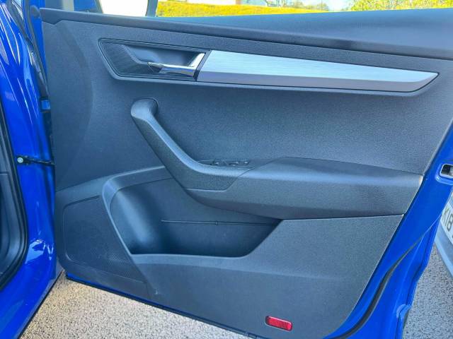 Skoda Karoq 1.0 TSI SE Technology 5dr Estate Petrol Blue