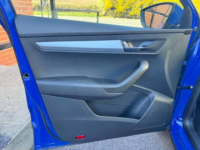 Skoda Karoq 1.0 TSI SE Technology 5dr Estate Petrol Blue