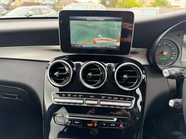 Mercedes-Benz GLC 2.0 GLC 250 4Matic Urban Edition 5dr 9G-Tronic Estate Petrol Grey