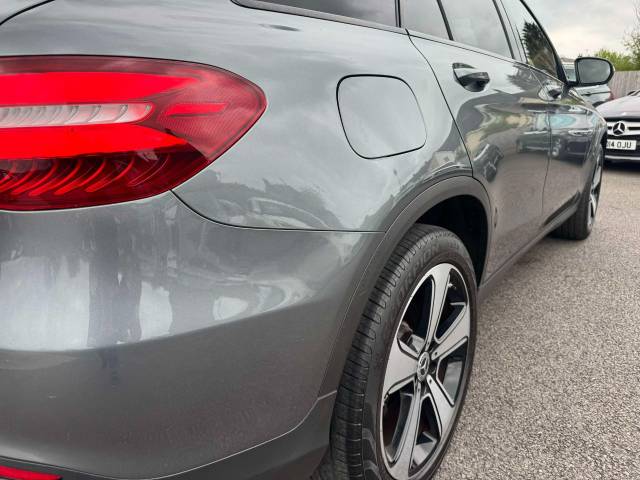 Mercedes-Benz GLC 2.0 GLC 250 4Matic Urban Edition 5dr 9G-Tronic Estate Petrol Grey