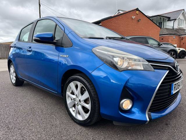 Toyota Yaris 1.5 Hybrid Excel 5dr CVT Hatchback Petrol / Electric Hybrid Blue