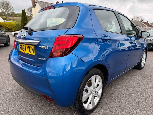 Toyota Yaris 1.5 Hybrid Excel 5dr CVT Hatchback Petrol / Electric Hybrid Blue
