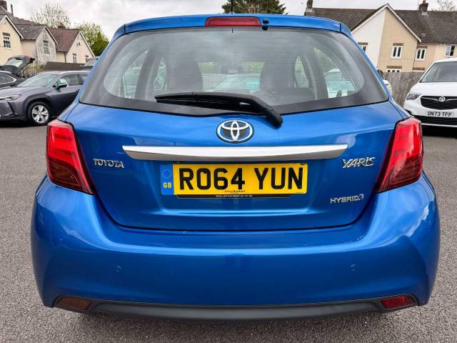 Toyota Yaris 1.5 Hybrid Excel 5dr CVT Hatchback Petrol / Electric Hybrid Blue