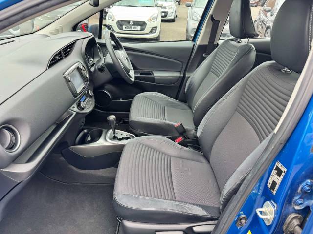 Toyota Yaris 1.5 Hybrid Excel 5dr CVT Hatchback Petrol / Electric Hybrid Blue