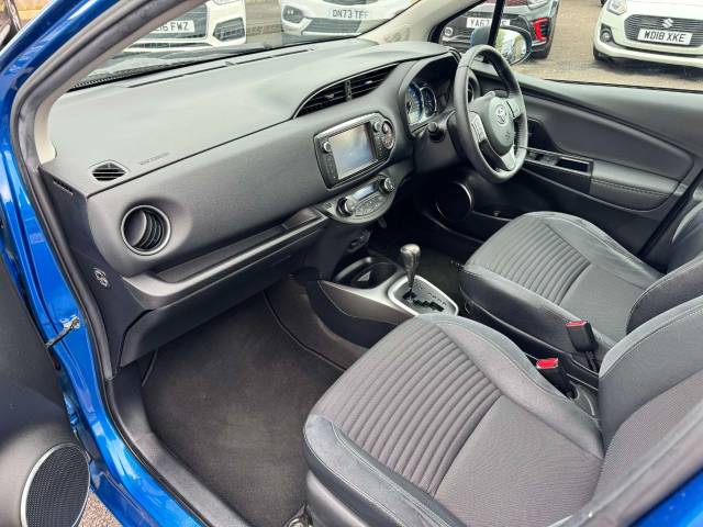 Toyota Yaris 1.5 Hybrid Excel 5dr CVT Hatchback Petrol / Electric Hybrid Blue