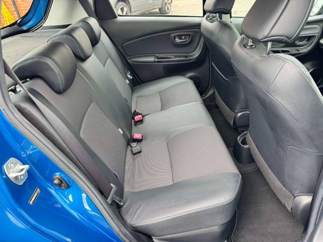 Toyota Yaris 1.5 Hybrid Excel 5dr CVT Hatchback Petrol / Electric Hybrid Blue