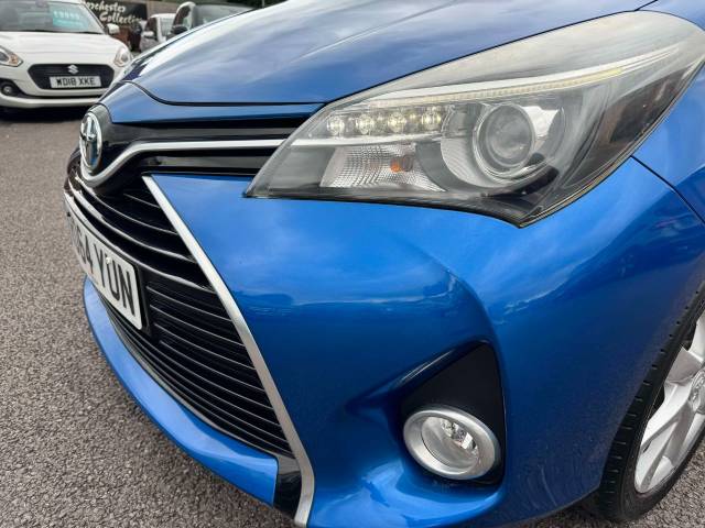 Toyota Yaris 1.5 Hybrid Excel 5dr CVT Hatchback Petrol / Electric Hybrid Blue