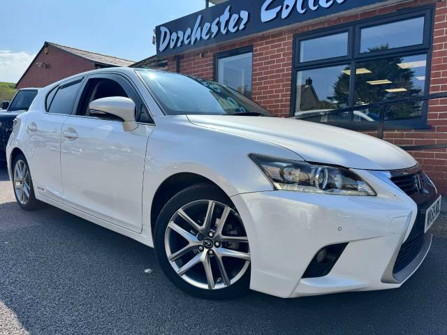 Lexus CT 200h 1.8 Advance Plus 5dr CVT Auto Hatchback Petrol / Electric Hybrid White/black