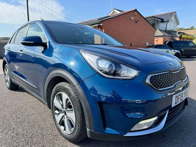 Kia Niro 1.6 GDi Hybrid 2 5dr DCT Estate Petrol / Electric Hybrid Blue