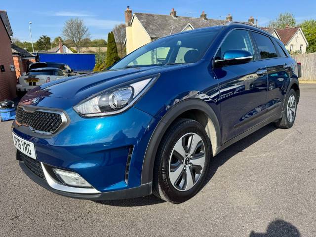Kia Niro 1.6 GDi Hybrid 2 5dr DCT Estate Petrol / Electric Hybrid Blue