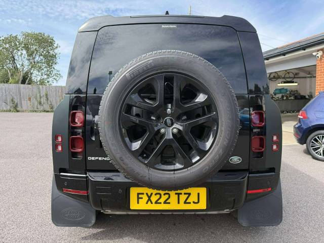 2022 Land Rover Defender 2.0 P400e XS Edition 110 5dr Auto