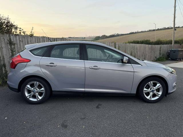 2013 Ford Focus 1.6 125 Zetec 5dr Powershift