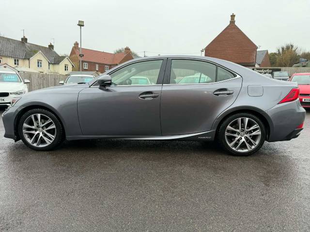 2018 Lexus IS 2.5 300h Executive Edition 4dr CVT Auto